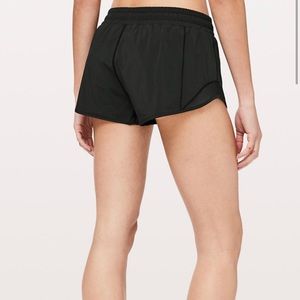 Lululemon Hotty Hot Short II